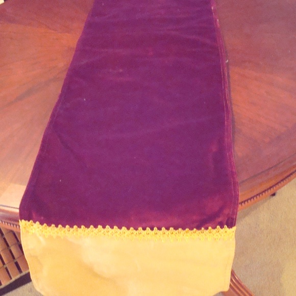 Red Velvet Table Runner with Gold ends And Tassels Holiday Decor - Picture 1 of 3